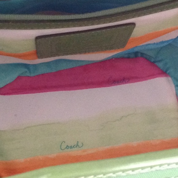 Coach basket bag green detail super clean. - Picture 3 of 5